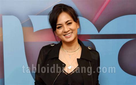 YeyEn lidya BugiL chip cair instan menghindari aquaplaning Cek indikator ban sekarang image 4