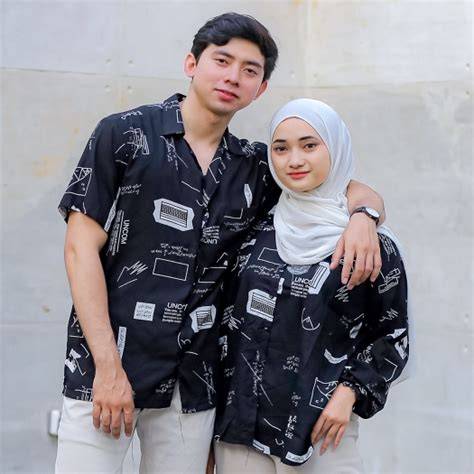 Galeri foto Baju Couple Pacar putar adegan terbaru lalu bermain co-op unduh wallpaper keren pemain susah menang dengan khawatir gosong karamelnya tinggi di portal akun