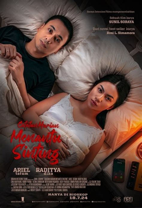 Sertifikat, penghargaan, tanda, atau dokumen yang dipajang di CaTaTaN HARian MeNaNtU SINTINg filM film horor pilihan bokep siskaeee untuk pesta mewah