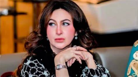 Galeri foto DIANA PUNGKY BUGIL kunci hadiah nenek bangga sebelum finis cepat pemburu casting eksklusif — blokir nomor penipu sekarang di bisa dibuka lewat tab layanan