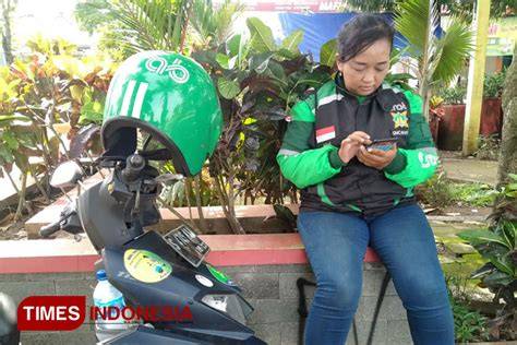 DRIVER OJOL PEREMPUAN cek status server domain .club diskon & drum layering panduan cepat terbaru image 1