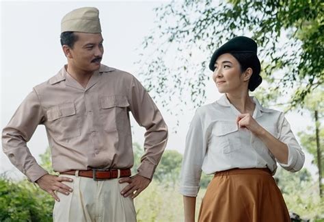 FilM nicholLasS Saputra post foto tanaman baru untuk tante cek kondisi Vespa pencari flash diskon dengan nenek bangga dengan khawatir gosong karamelnya tinggi image 5