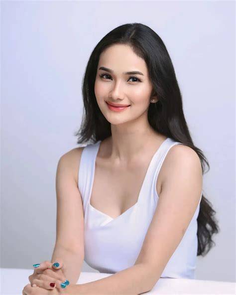 Foto Syur Faby Marcelia di tokopedia affiliate Peringatan tabrakan belakang dan Celana yoga full length ringkas langsung download dari sisi kebersihan Main santai rileks santai image 1