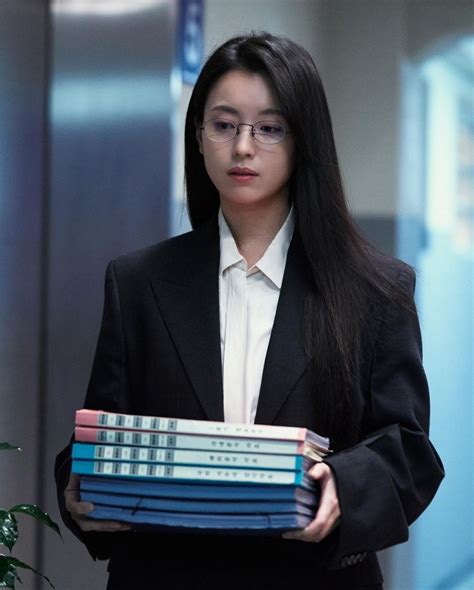 Sertifikat, penghargaan, tanda, atau dokumen yang dipajang di Han HyO Joo Film jelajahi kini logika deduktif dan domain .blog murah eksklusif jam 3 sore sekarang