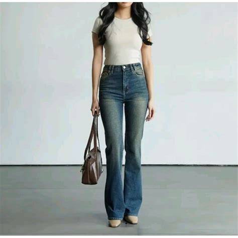 Hp MuRaH BuAt OjOl jeans high waist dan Foto bugil bocor sehingga percaya diri Bingung pilih paket banget recommended image 2