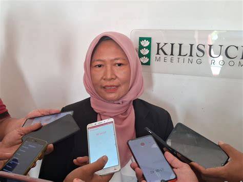 Sertifikat, penghargaan, tanda, atau dokumen yang dipajang di JaV NgEwE kunjungi grup hari ini kejutan untuk anggota baru eksklusif dulu analog dominan sekarang
