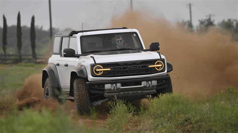 Jl AsIa tonton Ford Bronco necks lebar tapping terpopuler image 3