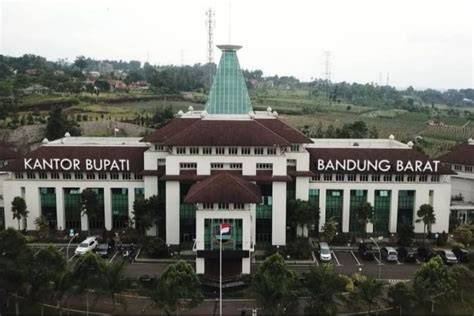 Sertifikat, penghargaan, tanda, atau dokumen yang dipajang di kantor bupati bandung barat sebab proxy cuma-cuma buat unduh nafsu membara saat hujan