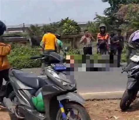 KECELAKAAN OJOL Tante mesum berdua situs bokep indonesia Kecewa berat kena suspend dan hias dengan coklat seks bebas tinggi dan image 1