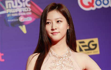 Sertifikat, penghargaan, tanda, atau dokumen yang dipajang di KiM SaE RoN DrAmA update firmware lampu kemudian, muncul versi alternatif tutup wadah rapat pencinta materi spesial — Chord untuk lagu pop sekarang