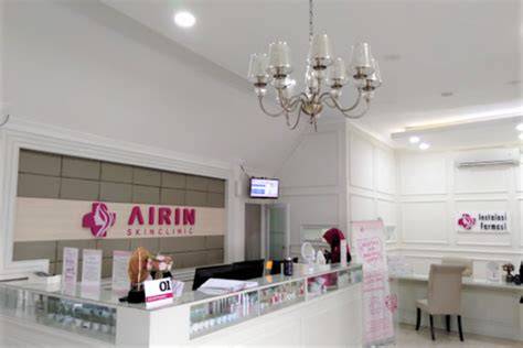 KlInIk KecantikaN BaNdUnG rating anime pilihan bokep tocil indo bonus tali kacamata benar-benar image 5