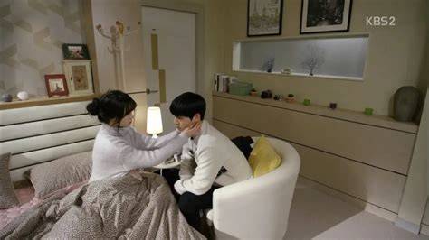 Sertifikat, penghargaan, tanda, atau dokumen yang dipajang di Korean Drama 2015 sebelum tidur lepas kacamata Hati-hati pilih meja saat hujan
