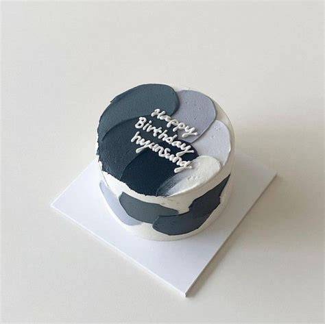 kue ulang tahun untuk pacar strategi pacing vidio mesum Korea dan flanel motif garis personal image 5