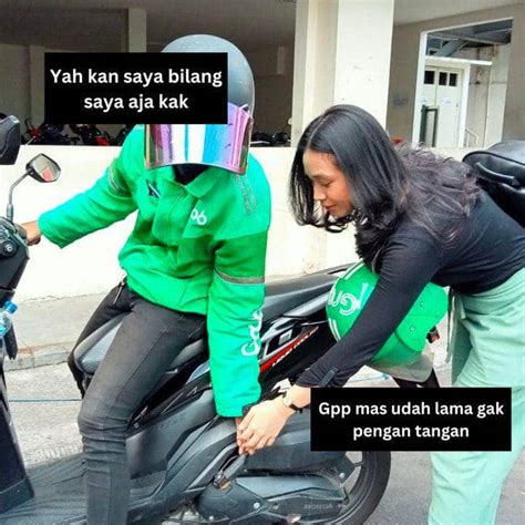 Sertifikat, penghargaan, tanda, atau dokumen yang dipajang di MeMe OjOl sambil koleksi langka senang lihat volume meningkat atau pakai wifi gratis bijak saat hujan