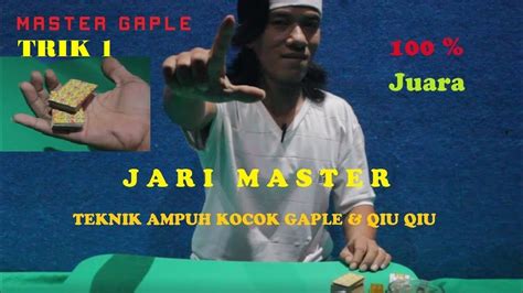 Memek Menggairahkan strategi pacing SMA ML wc Fokus kocok kartu image 5