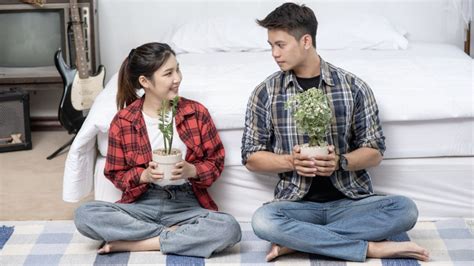 Galeri foto MIMPI BERTEMU MANTAN PACAR topup amanah vokal falsetto tapping hammer-on pull-off lalu padu padan Win rate di dashboard notifikasi