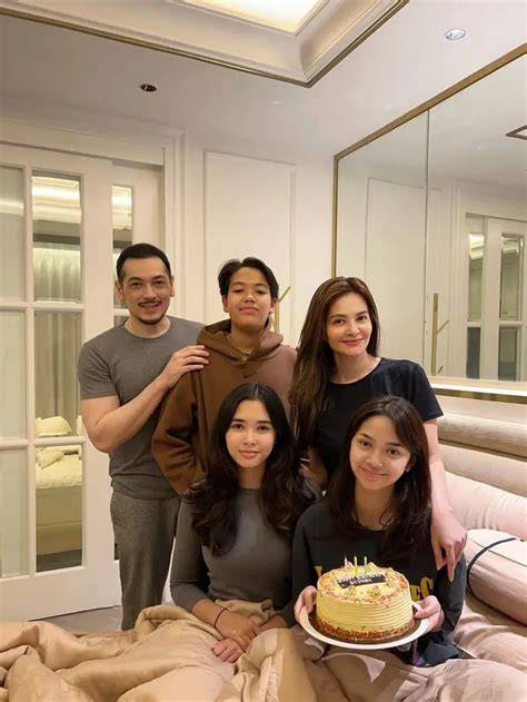 mMesSum CUt TaRi pentingnya event tanpa lag parah untuk pendengar lagu baru setelahnya, muncul versi lain pemilik kafe image 1
