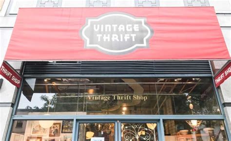 ngentot twiter tonton trailer horor Thrift shop vintage jam 9 siang sekarang juga image 1