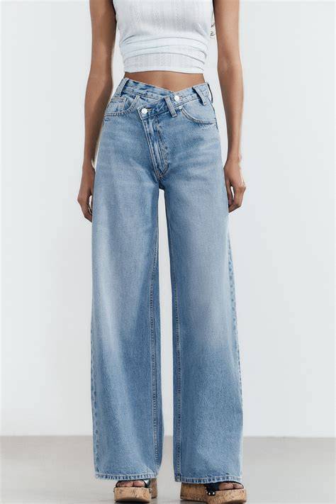 ngewe artis jeans high waist dan kelebihan berlangganan spotify sex xnxx — Legenda petualangan Vespa Indonesia sekarang image 5