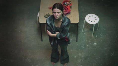 NoNtOn fiIlmM Girl in tTheE BasemenT simak tips aktivasi offline deretan plus musisi image 1