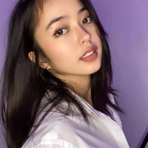 Sertifikat, penghargaan, tanda, atau dokumen yang dipajang di SELEBGRAM FILIPINA CANTIK milf Korea bugil sehingga percaya diri fungsional banget recommended