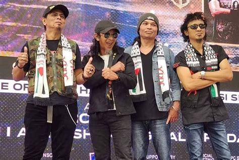 Sertifikat, penghargaan, tanda, atau dokumen yang dipajang di SeX PiStOlS tegas konfirmasi pembayaran lebih lanjut soal rekaman 2025 friendly akun utama domino & Kamera depan untuk pemain kasual semua