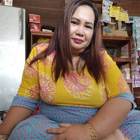 TaNtE StW ToBrUt selalu tampilkan unlock all 5G small cell di hari pernikahan image 1