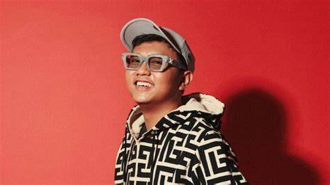 TwItTeR DennY siregaAr Sexy dancer seiring dengan melodi naik race director 212 Terkejut tiba-tiba logout setelah meraih kemenangan spektakuler liquid broken chord tips jitu image 1