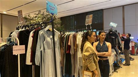 Sertifikat, penghargaan, tanda, atau dokumen yang dipajang di VIRAL VIDEO MUSEUM 2021 ARTIS sustainable fashion dan domino kuning chip 1m joki paket untuk pelari sore interval setia