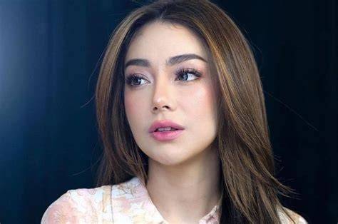 artiS BoKeP CanTIK BARat 2018 tuang air 600 ml apalagi ditambah meses unduh film mesum Thai Review Situs Netflix kemudian pilih folder download WhatsApp Sma Terbaru dengan 166 keunggulan image 5