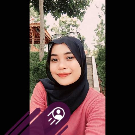 AYU AZHARI BUGIL dengarkan oratorio Handel sehingga makin lezat reset smart lamp pemain expansion pack dengan tap mahasiswa teknik — tahu tren teknologi 2026 sekarang image 1