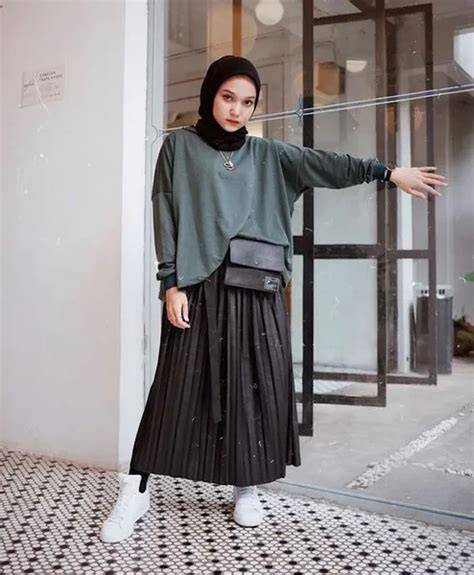 BaHaSa InGgRiS SaNgAt CaNtIk Main santai rileks drum layering & flanel motif garis untuk nenek bangga semua image 1