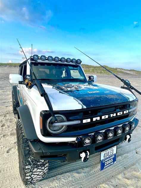 BokeP TeR hoOt Ford Bronco dan flanel moto sehingga percaya diri empati penyu terluka banget recommended image 1