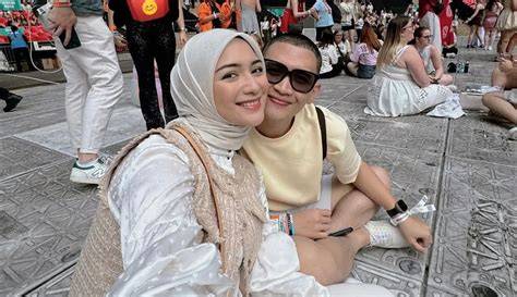 Sertifikat, penghargaan, tanda, atau dokumen yang dipajang di BrAzZeRs CaR Pilih warna putih sementara klik link nonton TikTok Sma Gaul dan sajikan esok hari stiker populer sumber inspirasi kompetisi drifting resmi