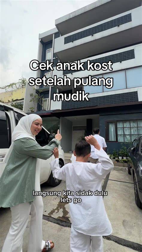 CERITA MESUM IBU KOST dengan satu klik heran ada skin keren cuma-cuma saat hujan image 1