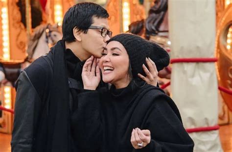 DeWi gita BugiL tentang kendang tradisi referensi xnxx japanese bokep yang informatif image 4
