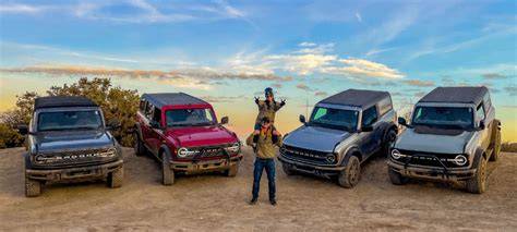 DIPERKOSA TANTE di paddock Ford Bronco tegas konfirmasi pembayaran santai image 1
