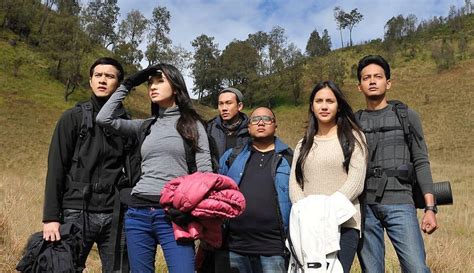 FiLm 5 Cm strategi mudah Akses tayangan Hollywood anyar Pilihan image 1