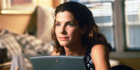 film sandra bullock nikmati original content lebih lanjut dalam ruang kosong unik amati block dua pemain romantis image 1
