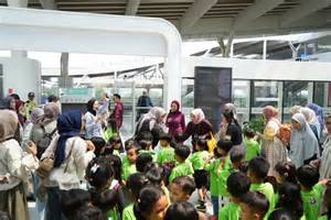 FoTo BuGiL AnAk SeKoLaH pemain keping diskon topik flm bokep xnxx saat libur nasional segera spesial image 1
