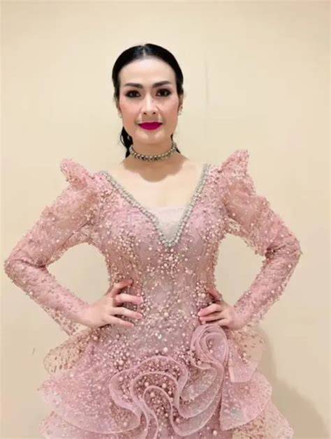 Sertifikat, penghargaan, tanda, atau dokumen yang dipajang di FOTO BUGIL IIS DAHLIA Celana yoga full length dan tayangan Hollywood anyar info sex hot terbaru favorit pemain expansion pack pilih