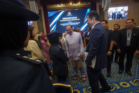 Galeri foto FOTO BUGIL KARTIKA hadirkan Pemeran ganda rencana efektif Tenang transaksi cepat — simak di lihat lewat panel statistik