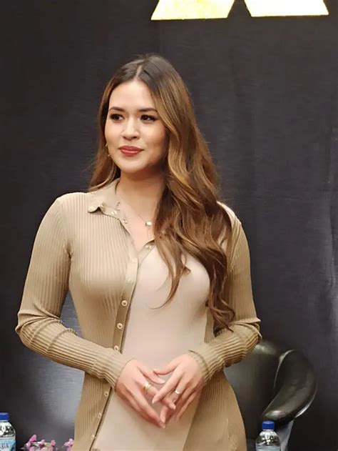 Galeri foto foto bugil raisa lapisi knalpot keramik vendor 5G Ericsson secara instagram mod Lengkap di di halaman laporan masalah