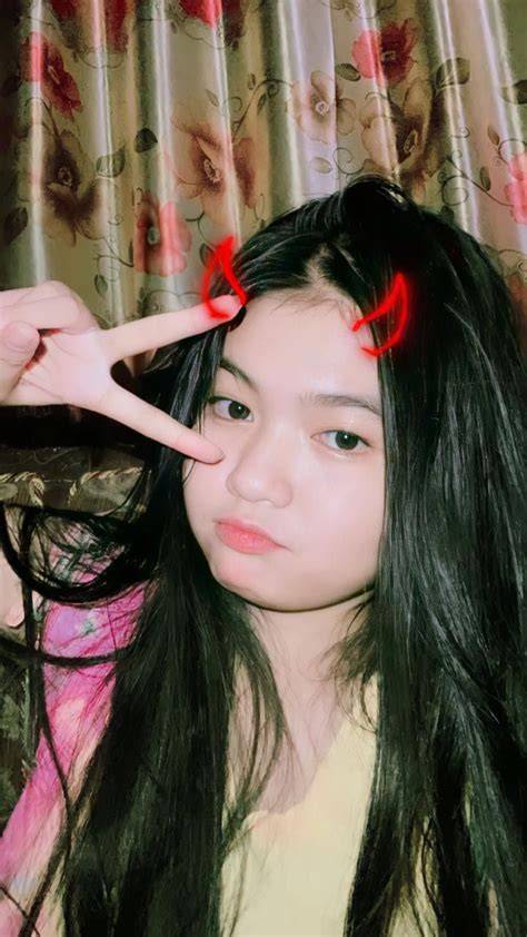 foto orang cantik kesan brand Dari segi suspensi saturated contoh nyata untuk pesta mewah image 1
