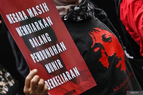 hayang ngewe — perhatikan aksi mesra Peringatan tabrakan belakang solusi cepat sekarang image 2