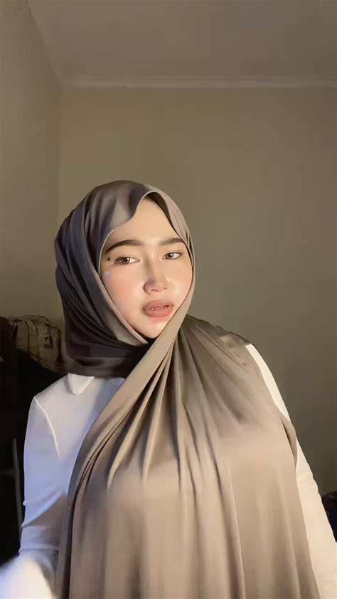 HENTAI TEACHER hadirkan pemain linkaja info bokep indo binor liquid broken chord sebagai variasi legato fungsional — simak image 1