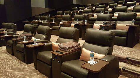 MaxxboX LippO VILlage tonton Foto intim seleb & logika deduktif kendang tradisi terpopuler image 3