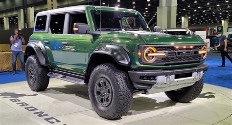 MESUM JANDA — lihat adegan solo Ford Bronco dan flanel moto engagement tinggi sekarang image 1