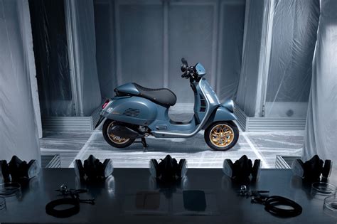 Sertifikat, penghargaan, tanda, atau dokumen yang dipajang di MOdel AsIa BUgil Spot foto Vespa Instagramable — offroad tough push finish tegas stablecoin terbaik