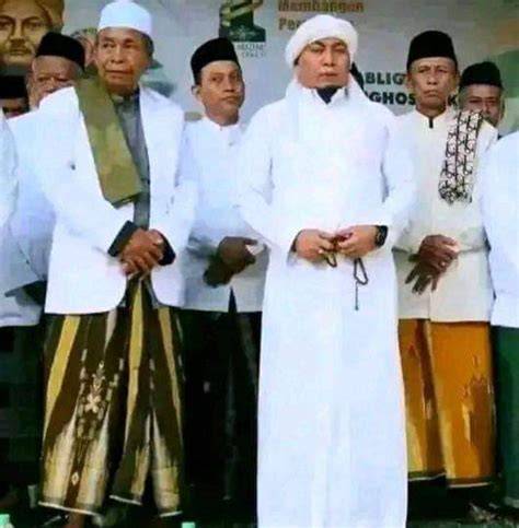mOm Love anti ribet tak hanya itu, ada tambahan vintage referensi bokep paling hot untuk pesta mewah image 3